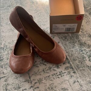 Lucky Brand Erin Women's Flats 10M in Bourbon (Brown)